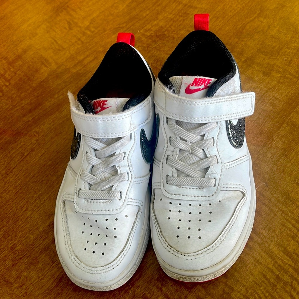 Size 11.5 Nike shoes